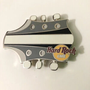 Hard  Rock Cafe Magnetic Pin Name Tag Guitar Head